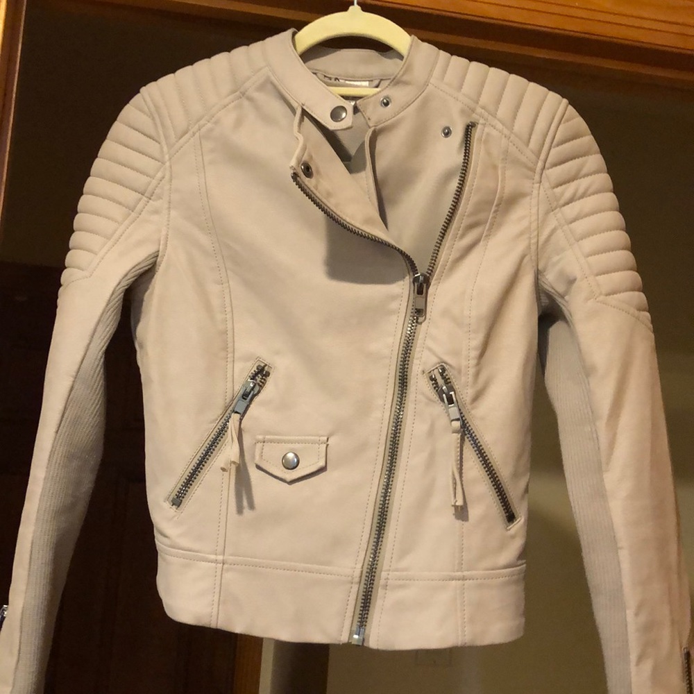 Jacket - Picture 2 of 4
